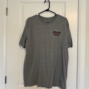 Under Armour Gray Men's Short Sleeve Tee